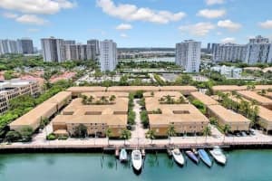 2841 185th Street, Miami, FL 33180 - MLS#F10450528