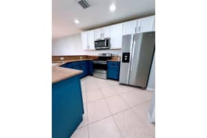 5963 Abbey Rd, Tamarac, FL 33321 Sold 08/20/24