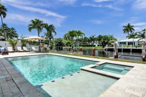 2207 NE 16th Ave, Wilton Manors, FL 33305 Sold 10/30/24