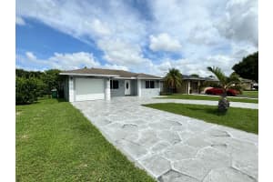 8204 NW 105th Ave, Tamarac, FL 33321 Sold 12/04/24
