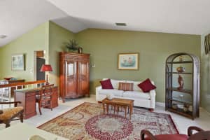 517 NW 103rd Ave, Plantation, FL 33324 Sold 08/15/24