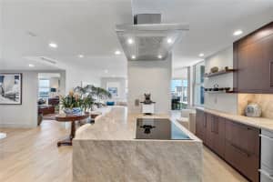 3015 N Ocean Blvd PH-6, Fort Lauderdale, FL 33308 Sold 08/19/24