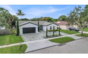 1430 SW 17th St, Boca Raton, FL 33486 Sold 09/04/24