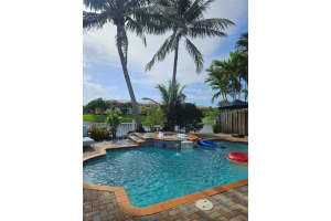 21121 SW 88th Ct, Cutler Bay, FL 33189 Sold 09/03/24