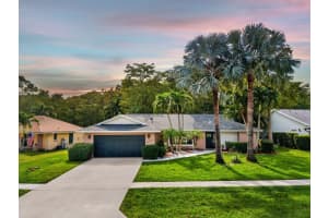 925 Azure Ave, Wellington, FL 33414 Sold 08/23/24
