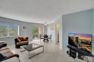 1967 S Ocean Blvd 326D, Lauderdale By The Sea, FL 33062 Sold 10/28/24