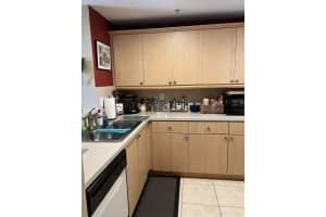6670 NW 114th Ave 626, Doral, FL 33178 Sold 01/13/25