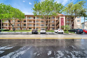 700 SW 128th Ave 412C, Pembroke Pines, FL 33027 Sold 12/02/24