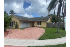 8101 SW 14th St, North Lauderdale, FL 33068 Sold 04/14/25
