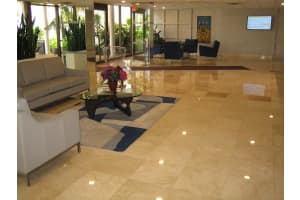 4350 Hillcrest Dr 300, Hollywood, FL 33021 Sold 06/26/25