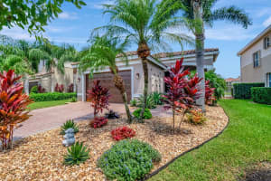 8227 Calabria Lakes Drive, Boynton Beach, FL 33473 Sold 09/13/24