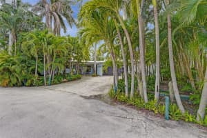 1725 NE 23rd Ave, Fort Lauderdale, FL 33305 Sold 09/16/24