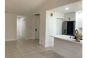 9305 W Sunrise Blvd, Plantation, FL 33322 Sold 08/16/24