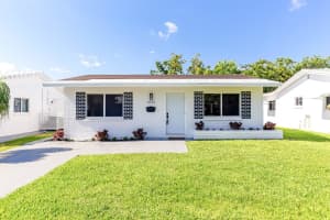 8310 NW 59th St, Tamarac, FL 33321 Sold 11/12/24