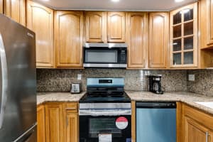 8310 NW 59th St, Tamarac, FL 33321 Sold 11/12/24