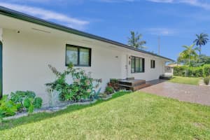 246 NW 82nd Ter, Miami, FL 33150 Sold 11/22/24