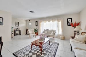 9414 NW 72nd St, Tamarac, FL 33321 Sold 09/12/24