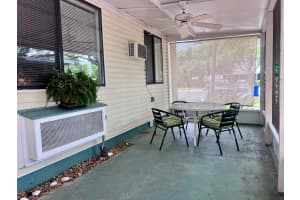 570 7th Pl 570, Vero Beach, FL 32962 Sold 09/25/24