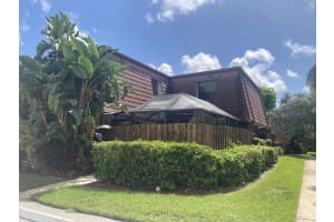 7586 Courtyard Run, Boca Raton, FL 33433 Sold 02/05/25