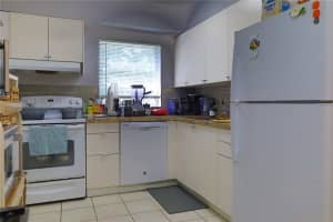 1100 Atlantic Shores Blvd 304, Hallandale Beach, FL 33009 Sold 09/30/24