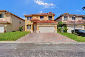 2130 NW 99th Ter, Pembroke Pines, FL 33024 Sold 12/09/24