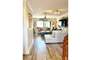 10725 NW 11th St 10725, Pembroke Pines, FL 33026 Sold 09/17/24