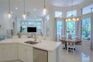 10180 S Lake Vista Cir, Davie, FL 33328 Sold 11/18/24