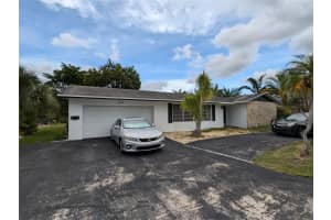 4708 Holly Dr, Tamarac, FL 33319 Sold 11/15/24