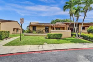 806 NW 79th Ter 806, Plantation, FL 33324 Sold 09/12/24