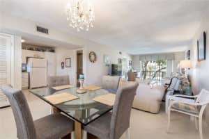 671 Hollybrook Drive, Pembroke Pines, FL 33025 - MLS#F10452219