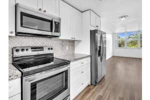 9441 Evergreen Pl 205, Davie, FL 33324 Sold 12/31/24