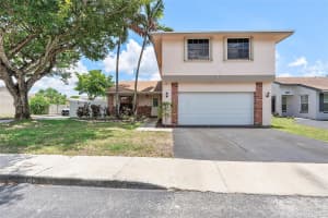 1030 Meadowwood Ter, Fort Lauderdale, FL 33325 Sold 09/19/24