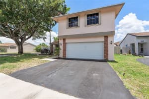 1030 Meadowwood Ter, Fort Lauderdale, FL 33325 Sold 09/19/24