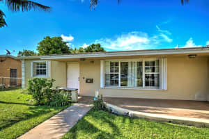 3156 NW 40th Ct, Lauderdale Lakes, FL 33309 Sold 09/20/24