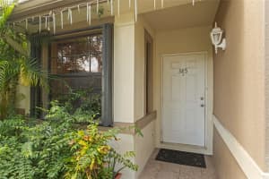 385 City View Dr 3, Fort Lauderdale, FL 33311 Sold 11/01/24