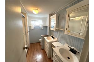 8570 SW 21 St, Davie, FL 33324 Sold 09/12/24