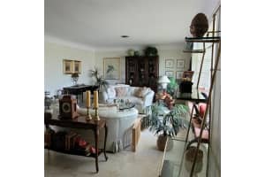 3940 NE 30th Ave, Lighthouse Point, FL 33064 Sold 09/20/24