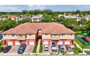 3315 Palomino Dr 413-4, Hollywood, FL 33024 Sold 02/28/25