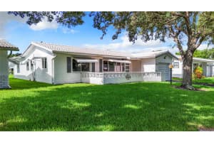 8220 NW 16th St, Plantation, FL 33322 Sold 08/27/24