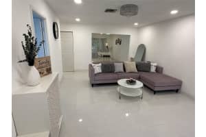 8026 SW 20th Ct, Davie, FL 33324 Sold 08/26/24