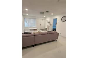 8026 SW 20th Ct, Davie, FL 33324 Sold 08/26/24