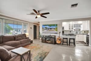 7681 NW 11th Ct, Pembroke Pines, FL 33024 Sold 09/13/24
