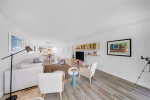 4280 Oaks Ter 104, Pompano Beach, FL 33069 Sold 09/27/24
