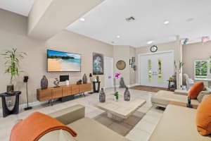 5800 SW 199th Ave, Pembroke Pines, FL 33332 Sold 03/24/25