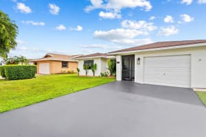 8240 NW 98th Ave, Tamarac, FL 33321 Sold 10/21/24