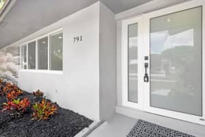 791 W Plantation Cir, Plantation, FL 33324 Sold 12/13/24