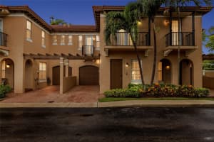 6977 Julia Gardens Dr 6977, Coconut Creek, FL 33073 Sold 11/21/24
