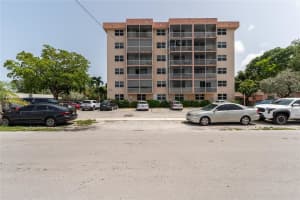 1830 Dixieanna St 602, Hollywood, FL 33020 Sold 09/27/24