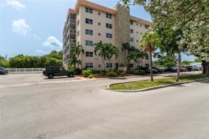 1830 Dixieanna St 602, Hollywood, FL 33020 Sold 09/27/24