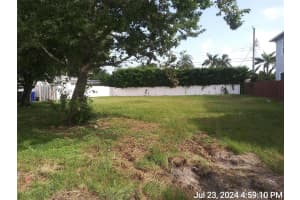 2700 SE 5th Ct, Pompano Beach, FL 33062 Sold 09/18/24